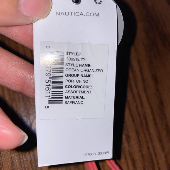 Nautica zipped around wallet - Picture 7 of 7